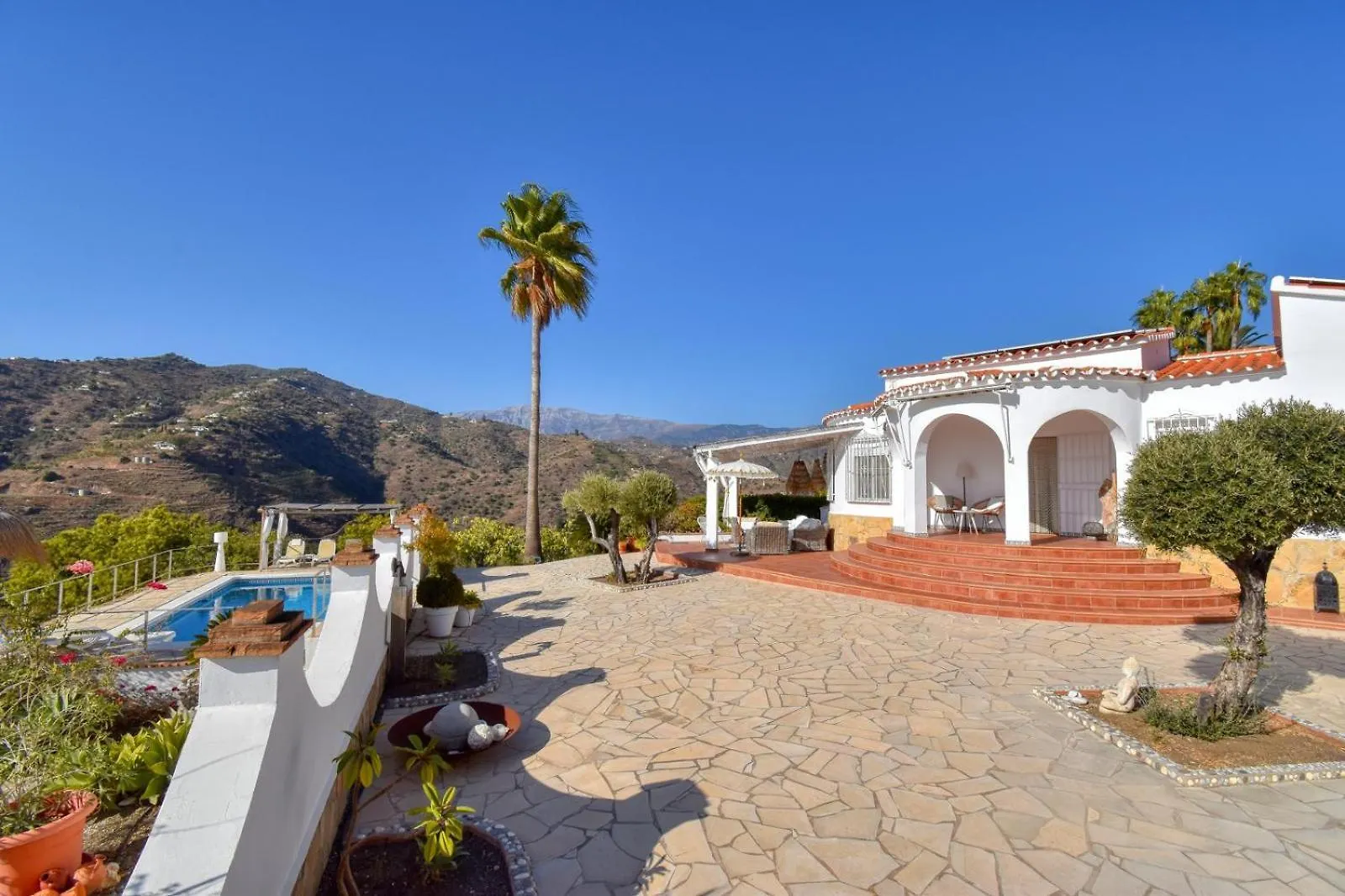Casa La Flor, Villa With Seaview In Region Malaga Sayalonga
